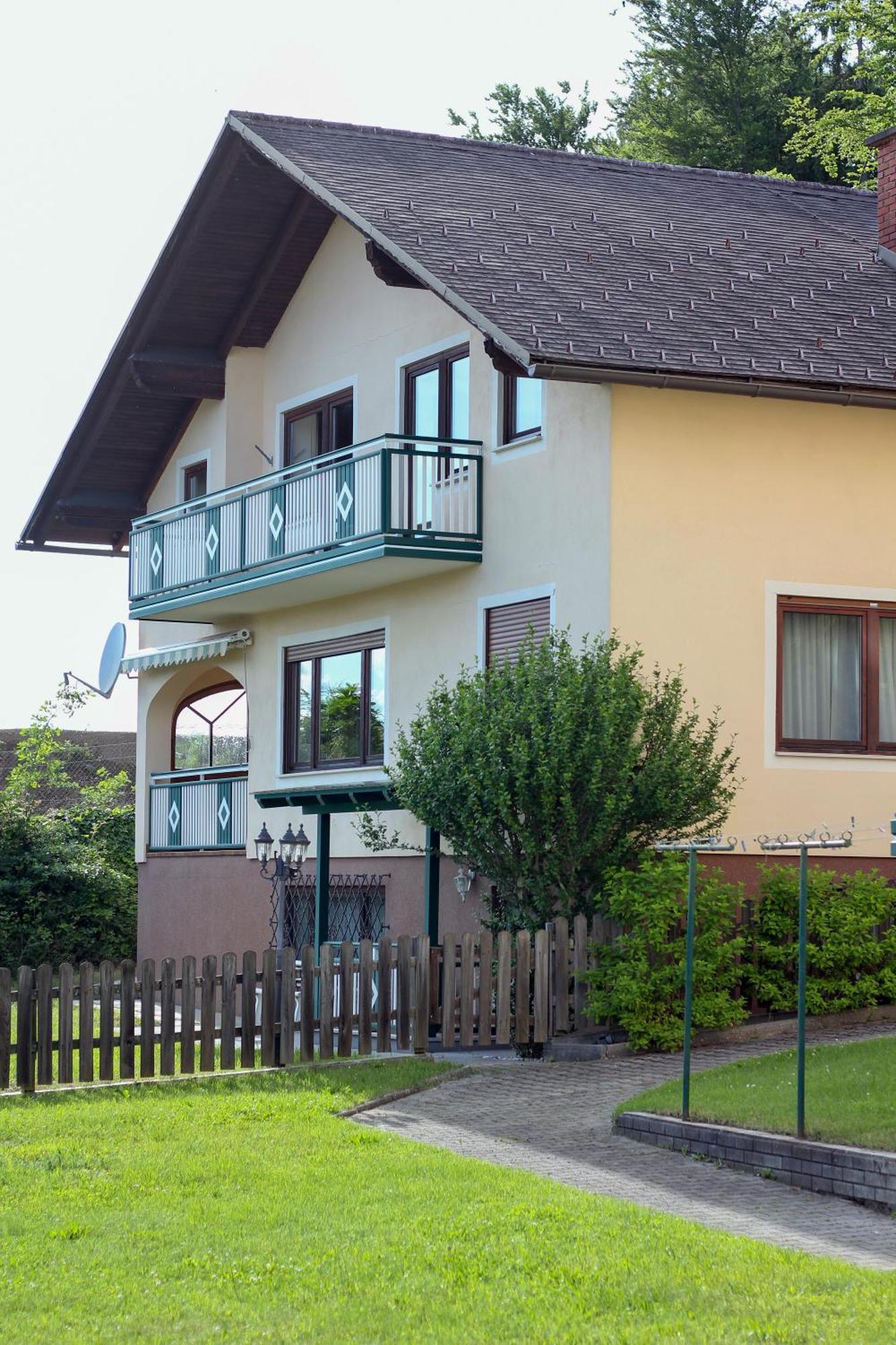 Self-Check In Apartmenthotel Seeglueck Portschach am Woerthersee Exterior foto