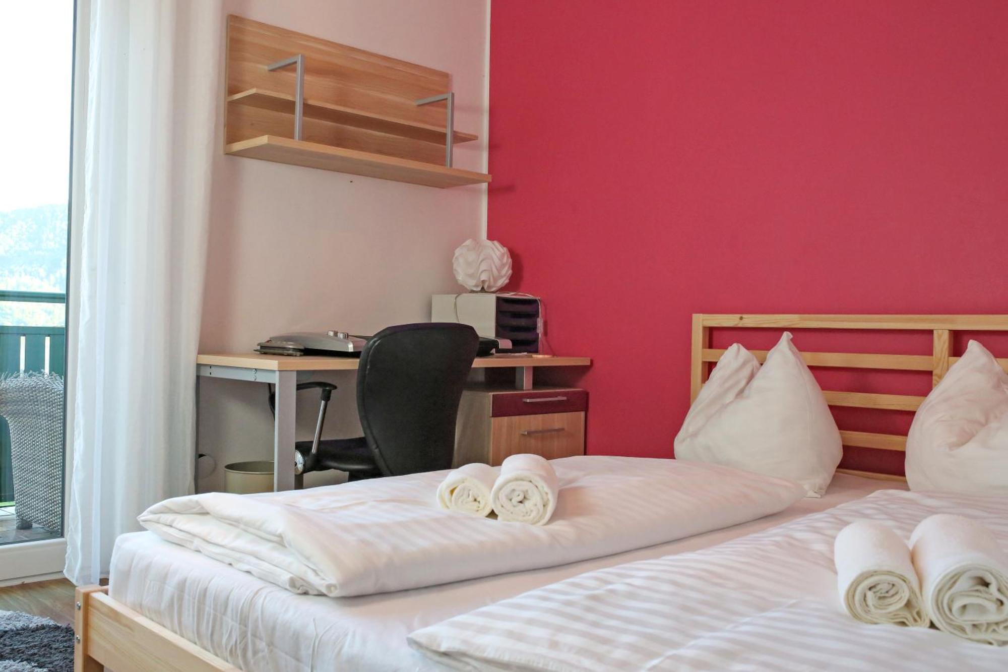 Self-Check In Apartmenthotel Seeglueck Portschach am Woerthersee Exterior foto