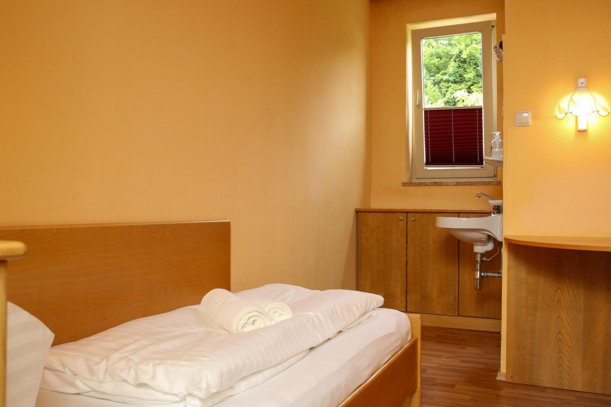 Self-Check In Apartmenthotel Seeglueck Portschach am Woerthersee Exterior foto