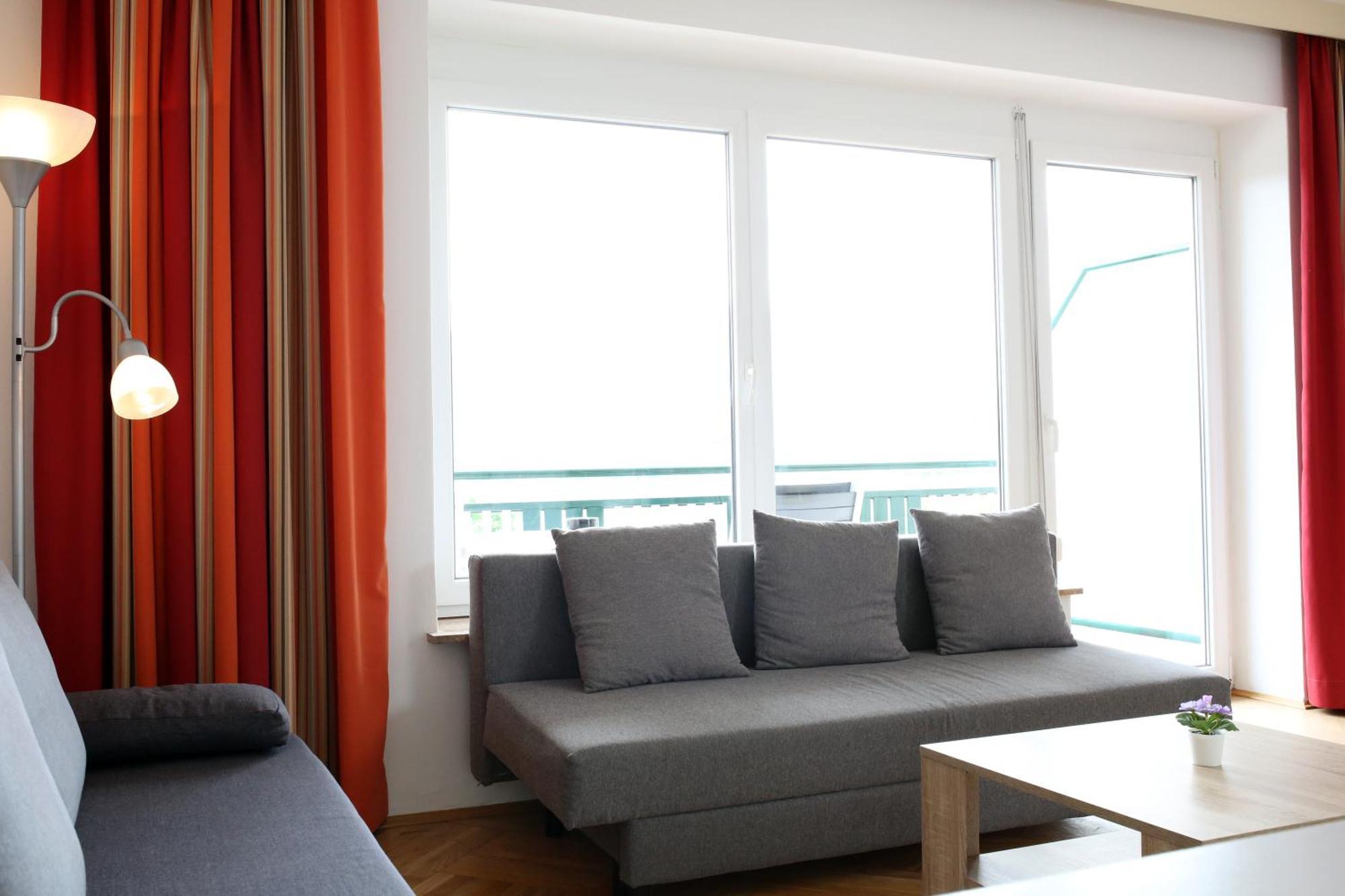 Self-Check In Apartmenthotel Seeglueck Portschach am Woerthersee Exterior foto